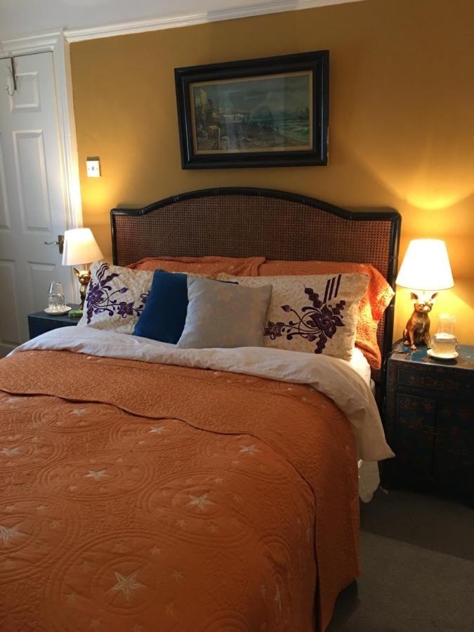 Wynberg House Bed & Breakfast Суонзи Екстериор снимка